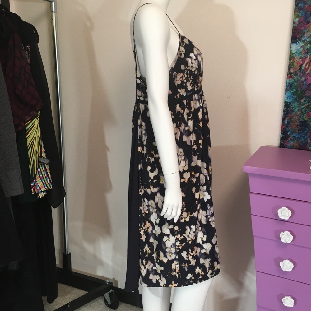 Vera Wang Handkerchief Navy Floral Dress - Picture 6 of 16